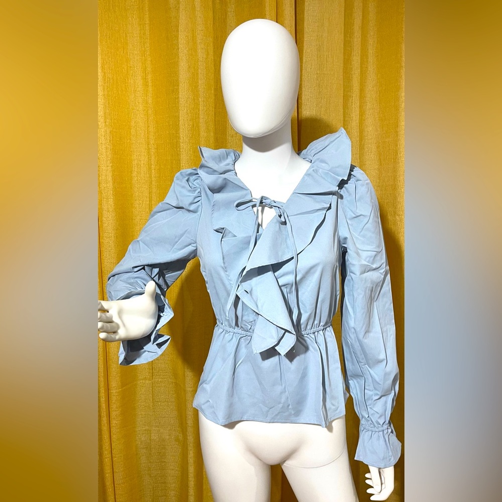 Brand new Blouse with wrinkles